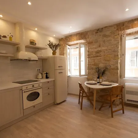 La Corda - Renovated In Corfu Town דירה *