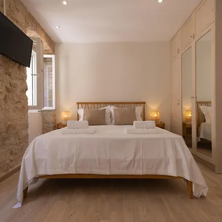 La Corda - Renovated In Corfu Town *